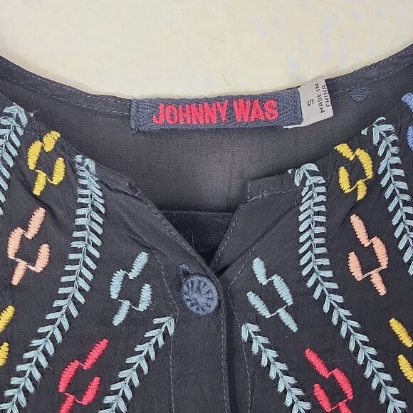 Johnny Was Women's Ezra Embroidered Blouse. Size S - Picture 6 of 10
